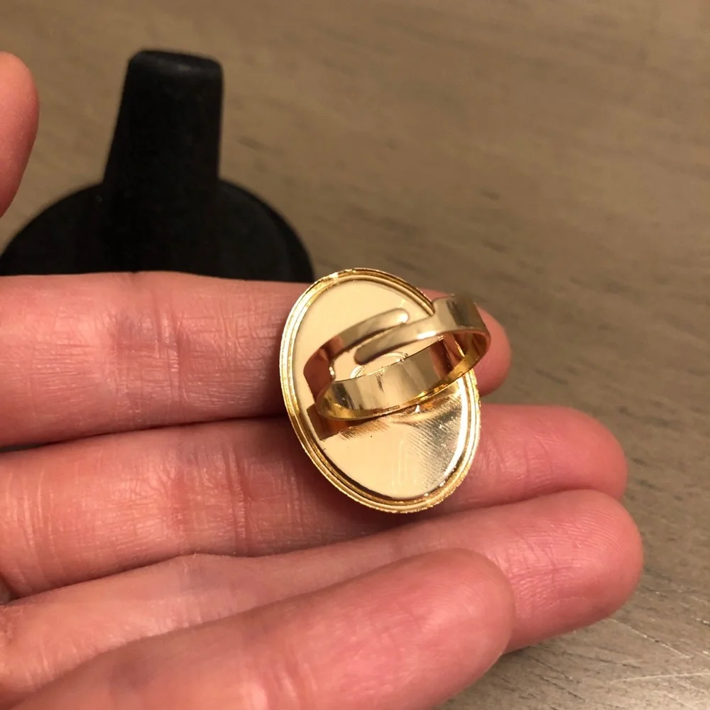 Elegant Gold Tone and Multicolor Faux Gemstone Ring